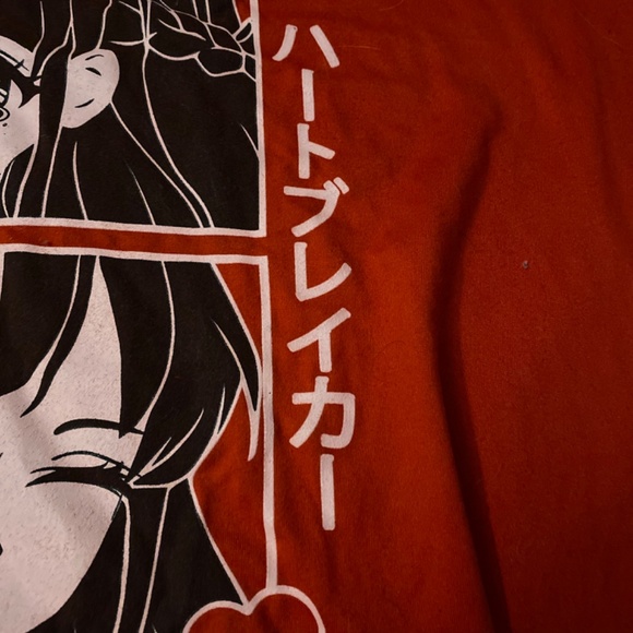 Red anime shirt (image slightly dyed from wash) - Picture 3 of 5